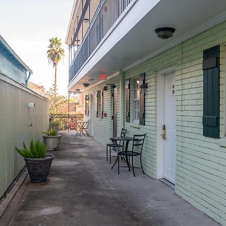 French Quarter Suites Hotel New Orleans Esterno foto