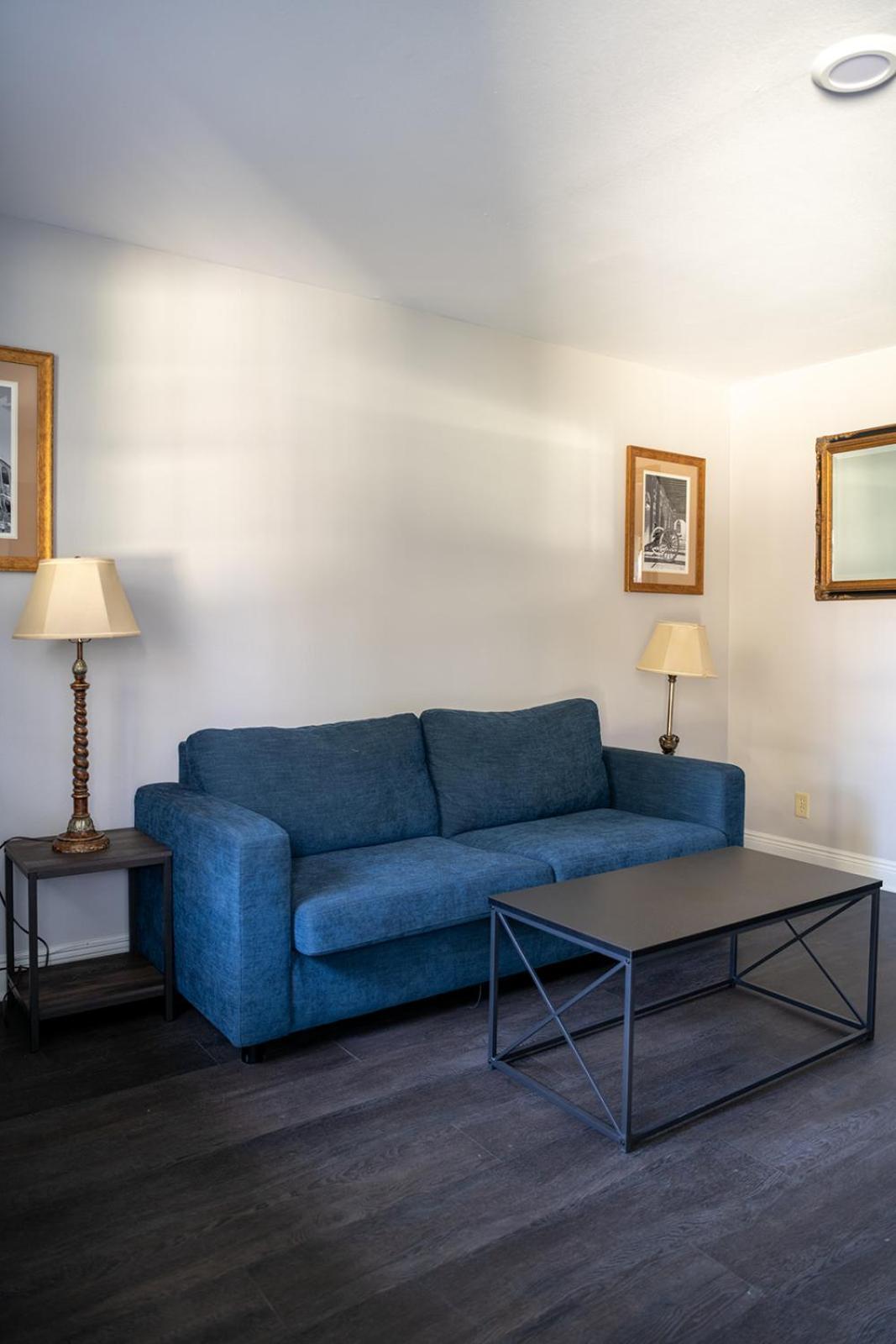 French Quarter Suites Hotel New Orleans Esterno foto
