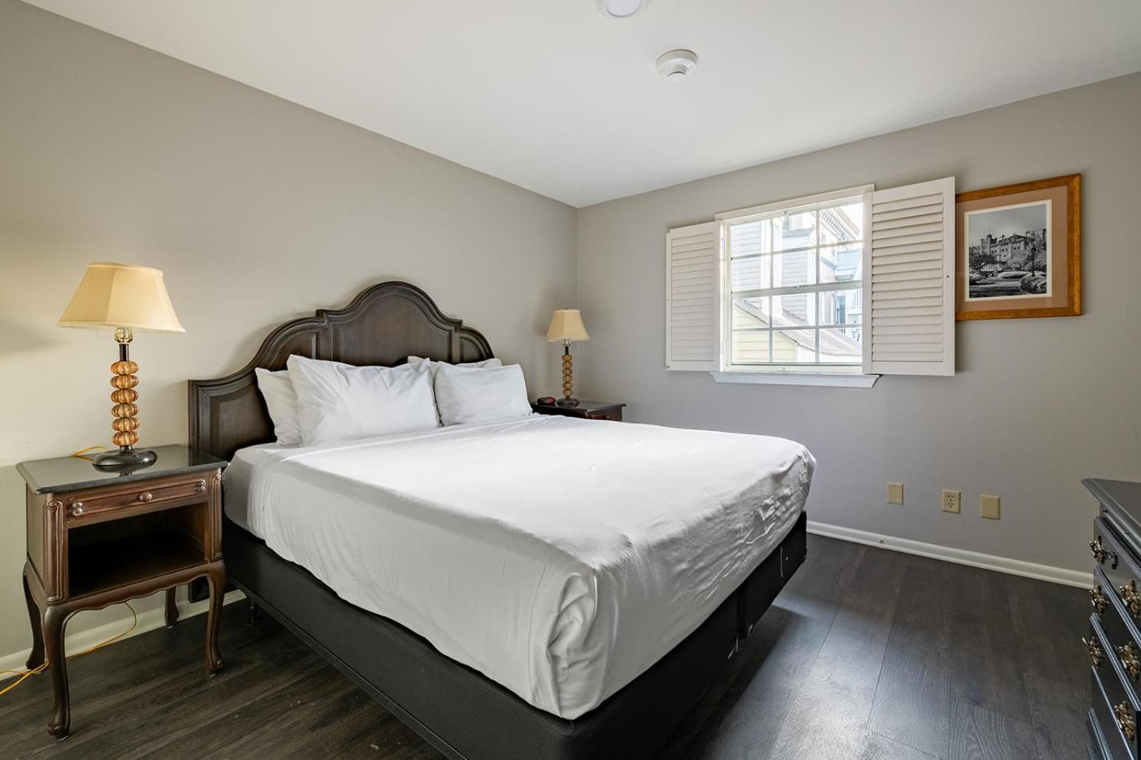 French Quarter Suites Hotel New Orleans Esterno foto