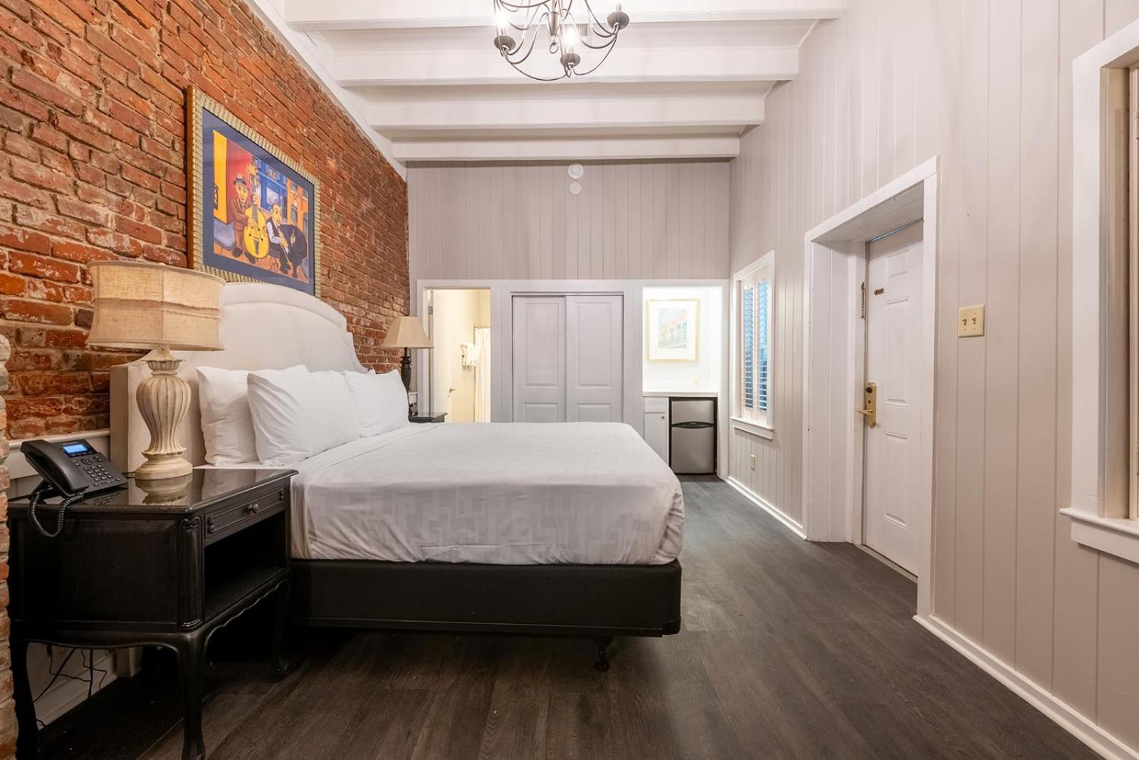 French Quarter Suites Hotel New Orleans Esterno foto